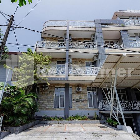 De Malang Sweet Homestay Syariah RedPartner Buitenkant foto